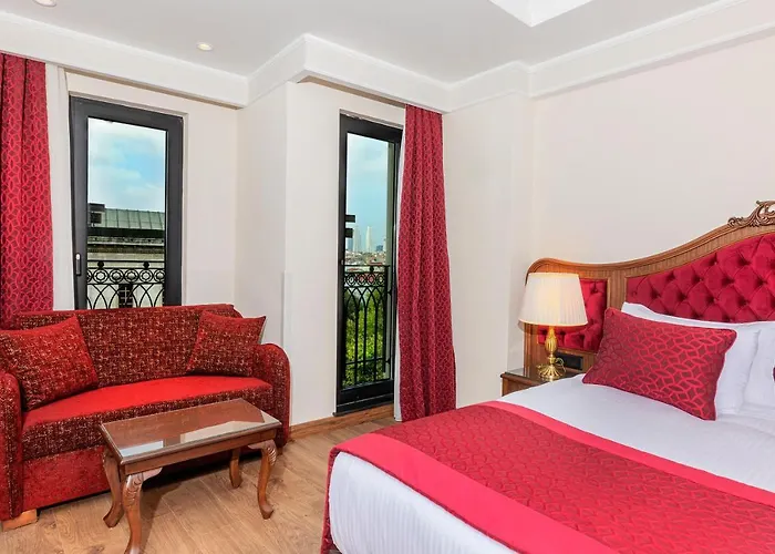 Mukarnas Pera Hotel 4*