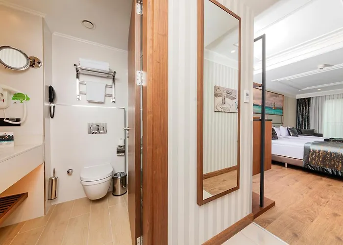 Hotel Mukarnas Pera 4*