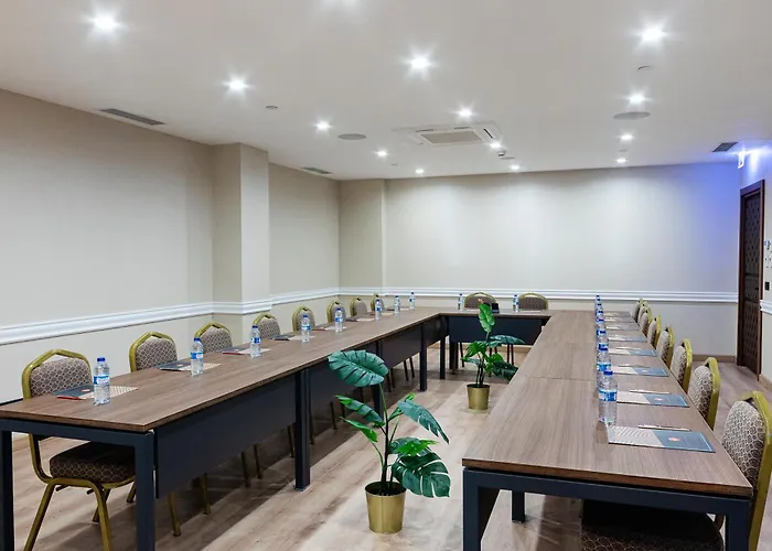 Mukarnas Pera מלון 4*